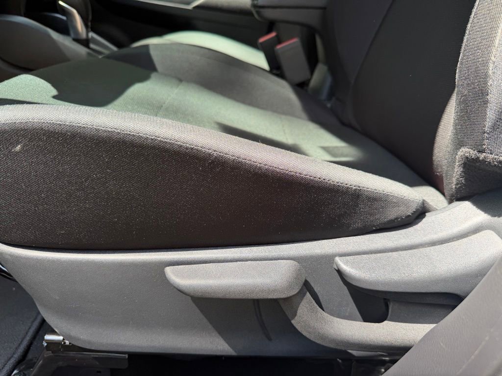 Used 2025 Nissan Kicks Play S FWD image 19