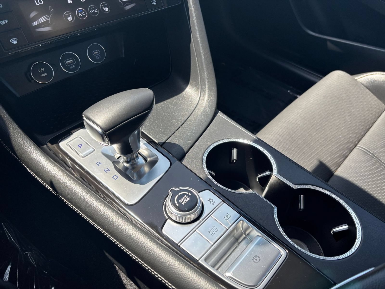 Used 2026 Genesis G70 2.5T RWD image 37