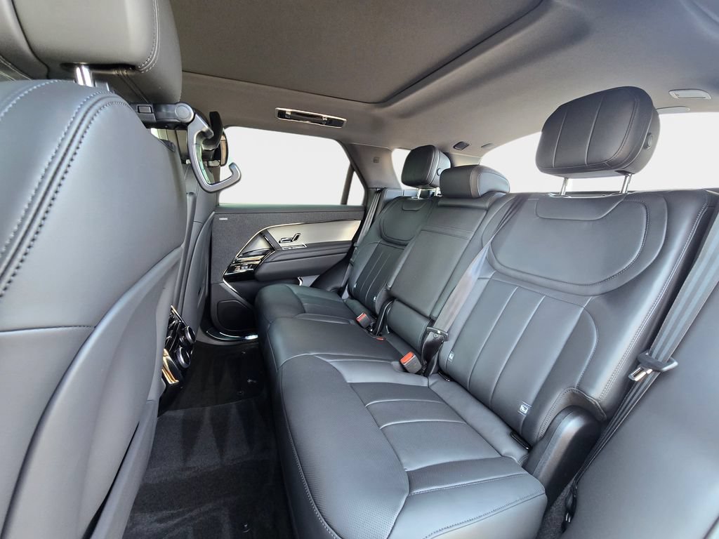 New 2026 Land Rover Range Rover Sport SE AWD/4WD image 14