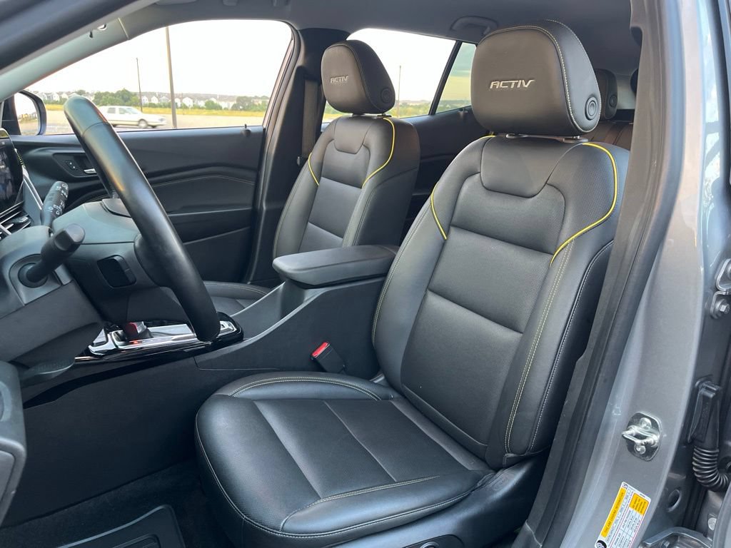 Used 2025 Chevrolet Trax ACTIV FWD image 24