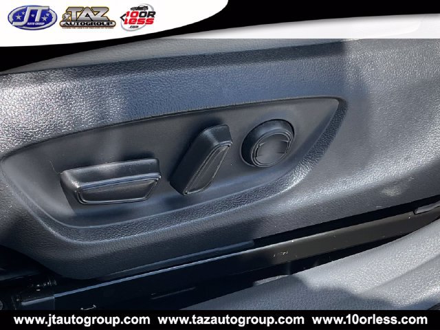 Used 2022 Toyota Camry XSE w/ Navigation Package FWD image 11