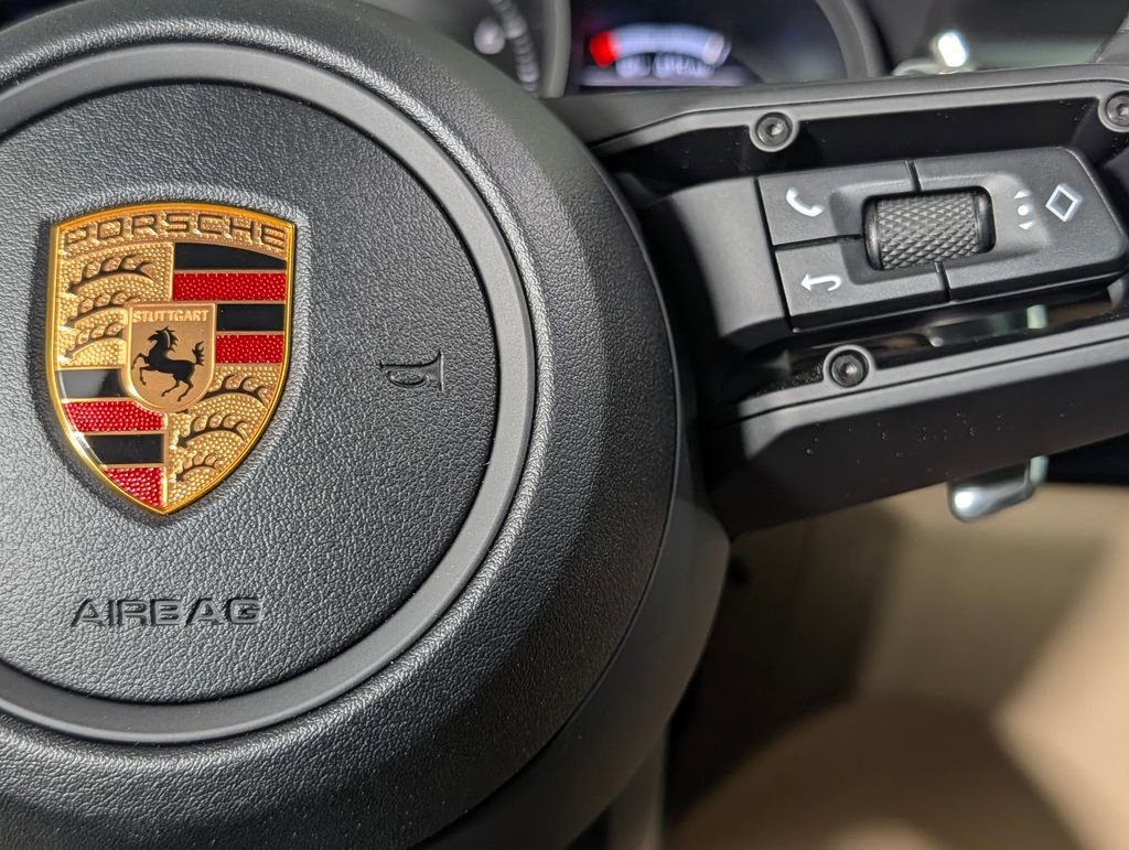 New 2026 Porsche Macan image 38