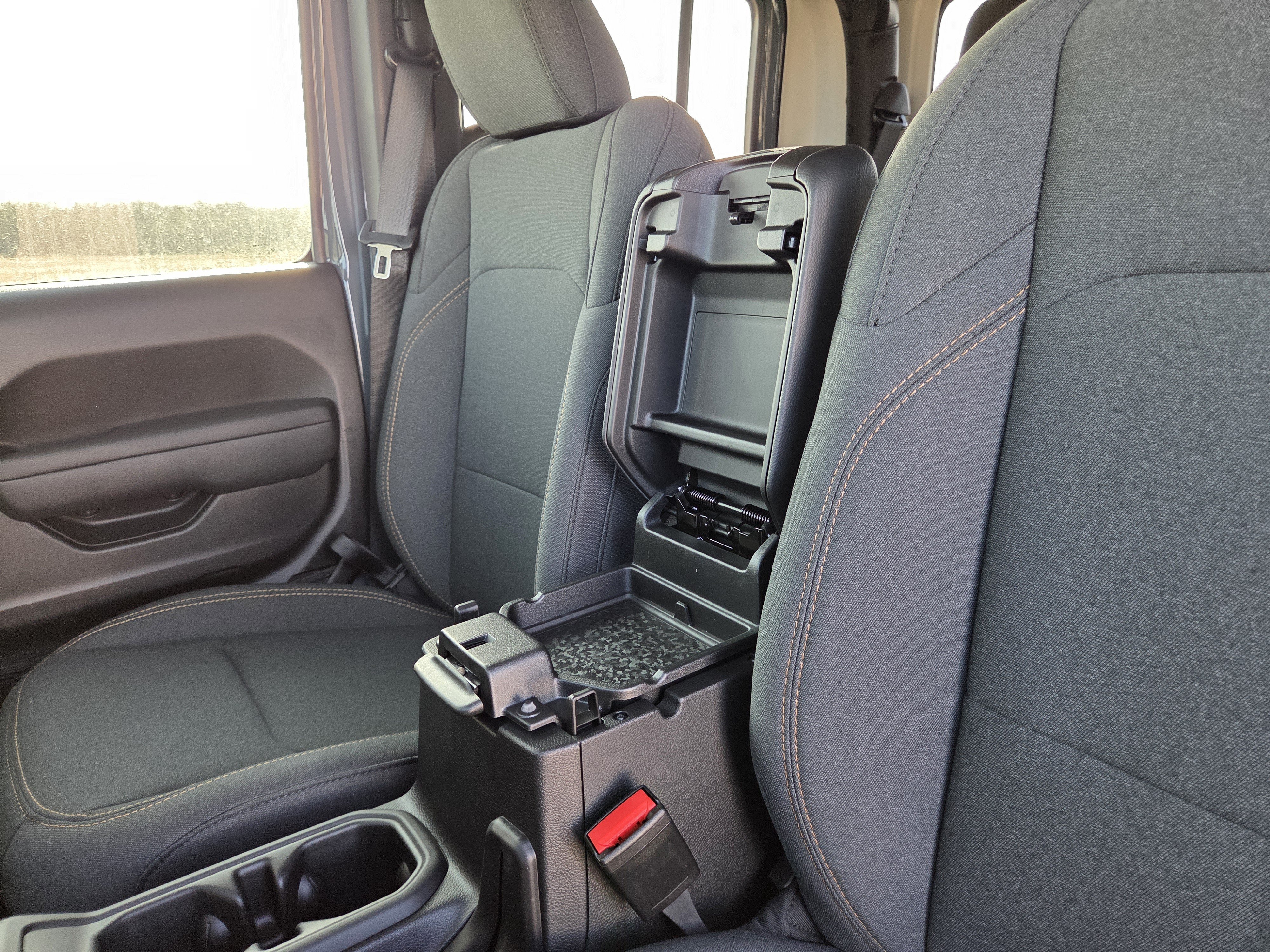 Used 2025 Jeep Gladiator Sport AWD/4WD image 26