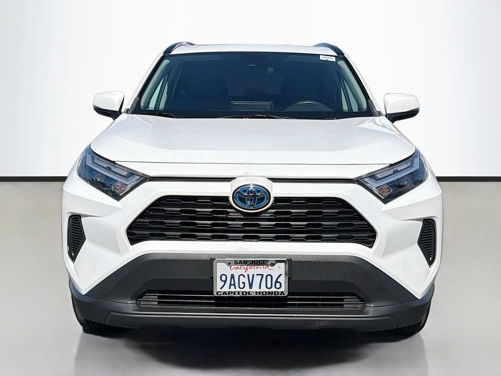 Used 2022 Toyota RAV4 XLE w/ Convenience Package AWD/4WD image 2