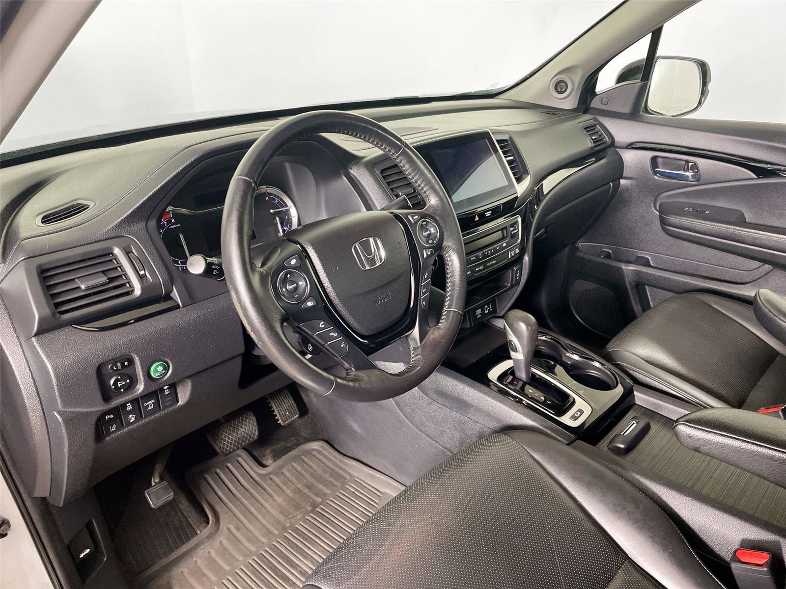 Used 2017 Honda Ridgeline RTL-E image 24