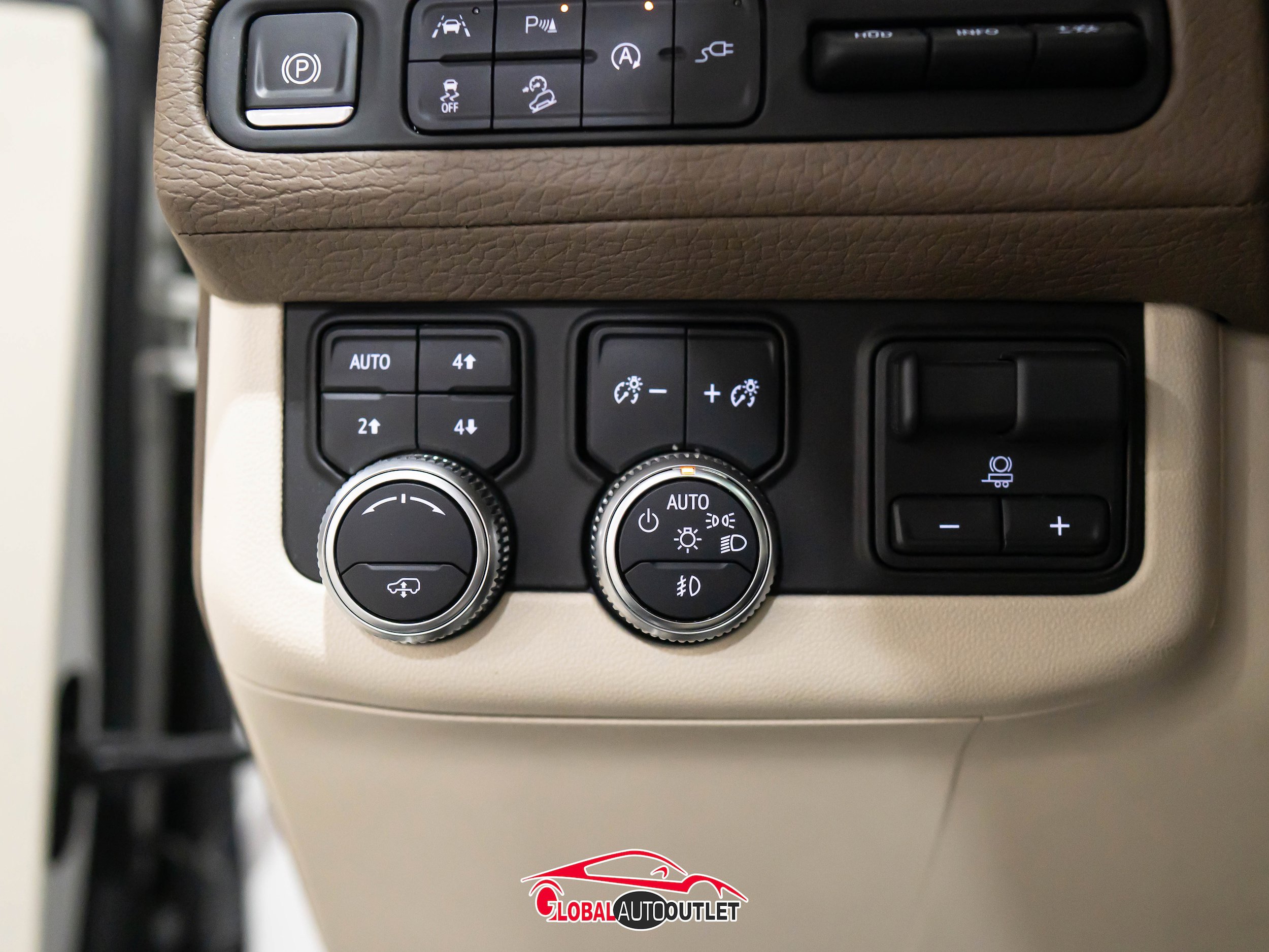 Used 2021 GMC Yukon XL Denali w/ Denali Ultimate Package AWD/4WD image 39