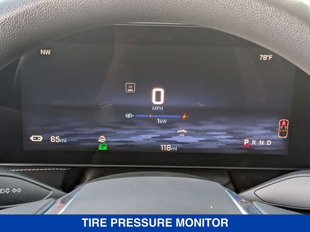 New 2025 Chevrolet Blazer EV LT AWD/4WD image 18