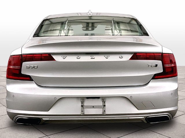 Used 2017 Volvo S90 T6 Momentum w/ Vision Package AWD/4WD image 4