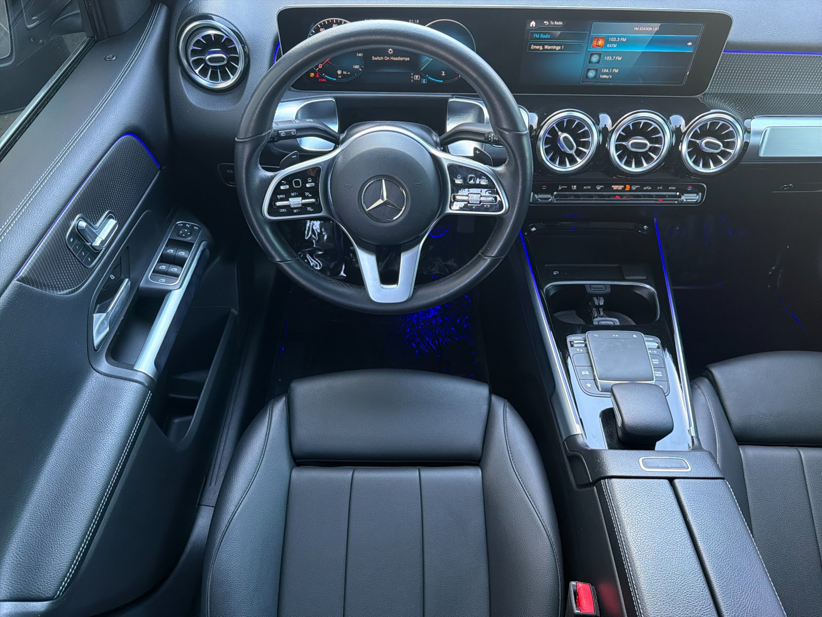 Used 2021 Mercedes-Benz GLB 250 4MATIC image 16