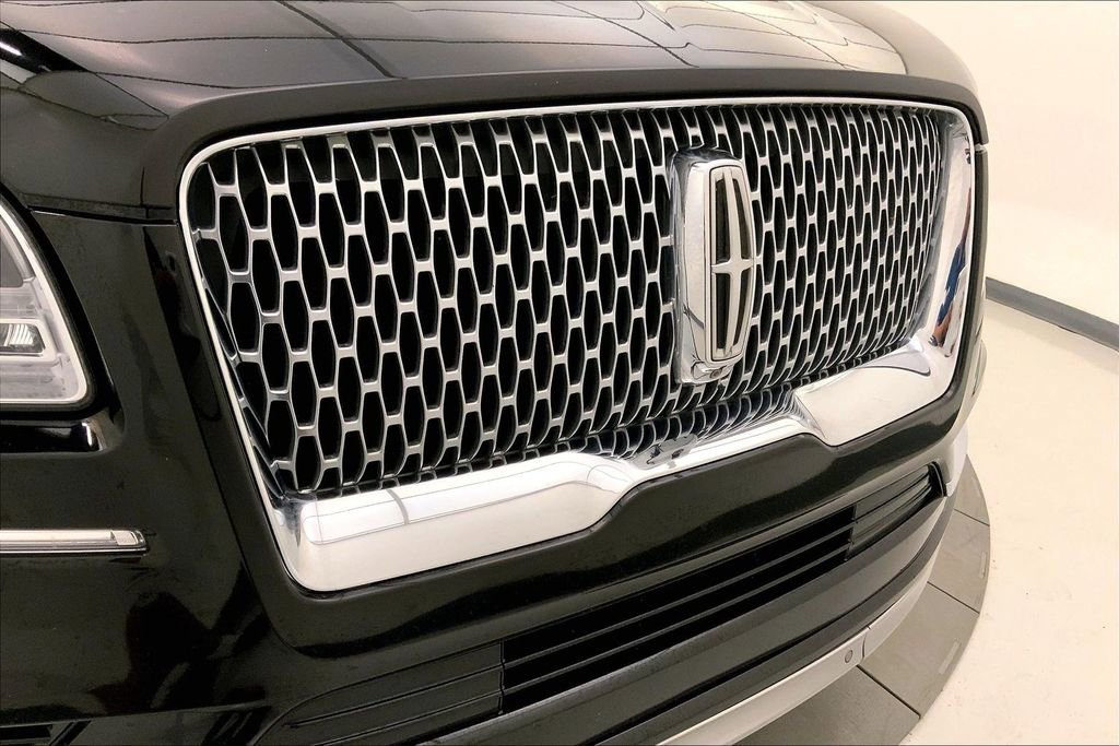 Used 2018 Lincoln Navigator Reserve w/ Technology Package AWD/4WD image 29