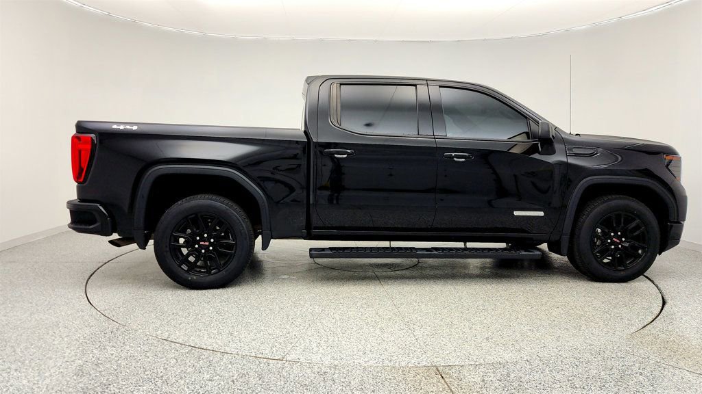 Used 2023 GMC Sierra 1500 Elevation image 4