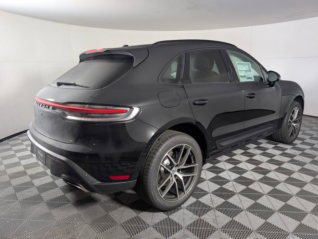 New 2026 Porsche Macan image 7