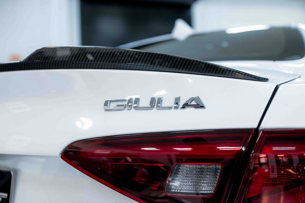 Used 2017 Alfa Romeo Giulia Quadrifoglio image 24