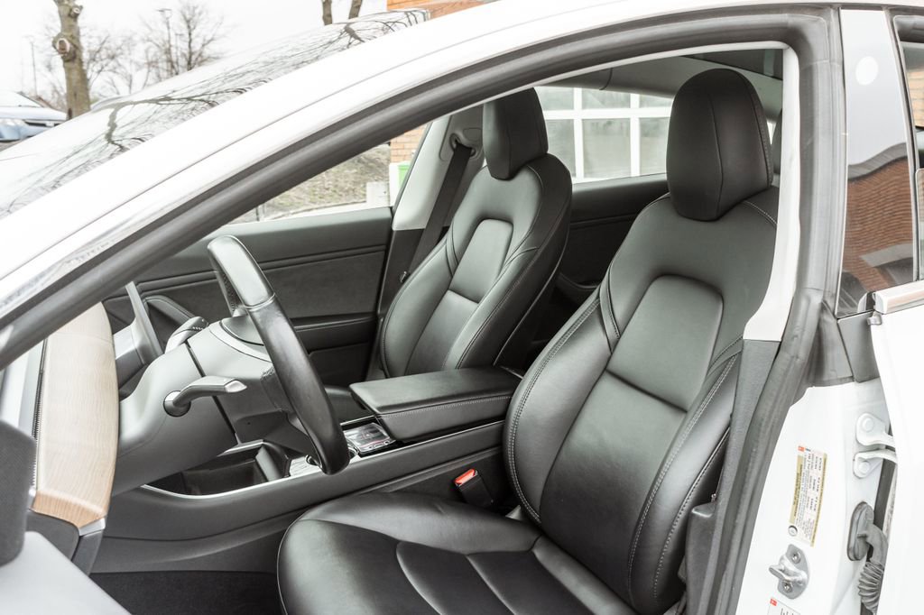 Used 2018 Tesla Model 3 Long Range image 6