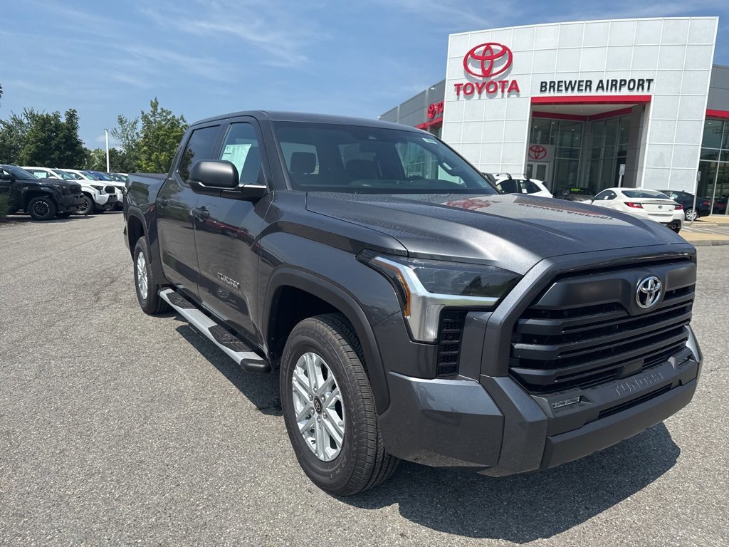 New 2025 Toyota Tundra SR5 video 2