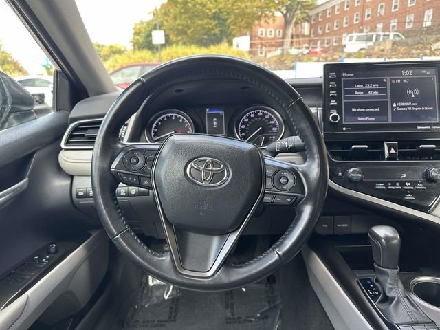 Used 2023 Toyota Camry SE image 11