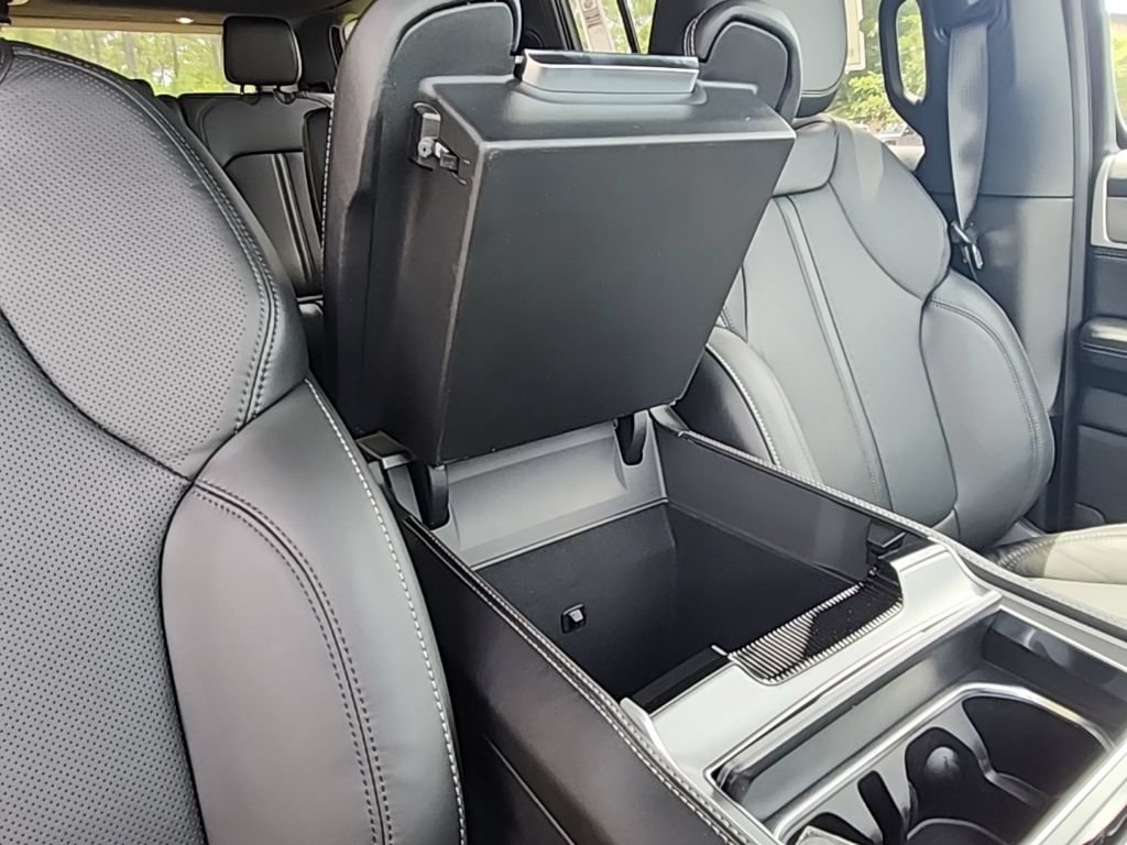 New 2026 Jeep Grand Wagoneer 4WD image 39