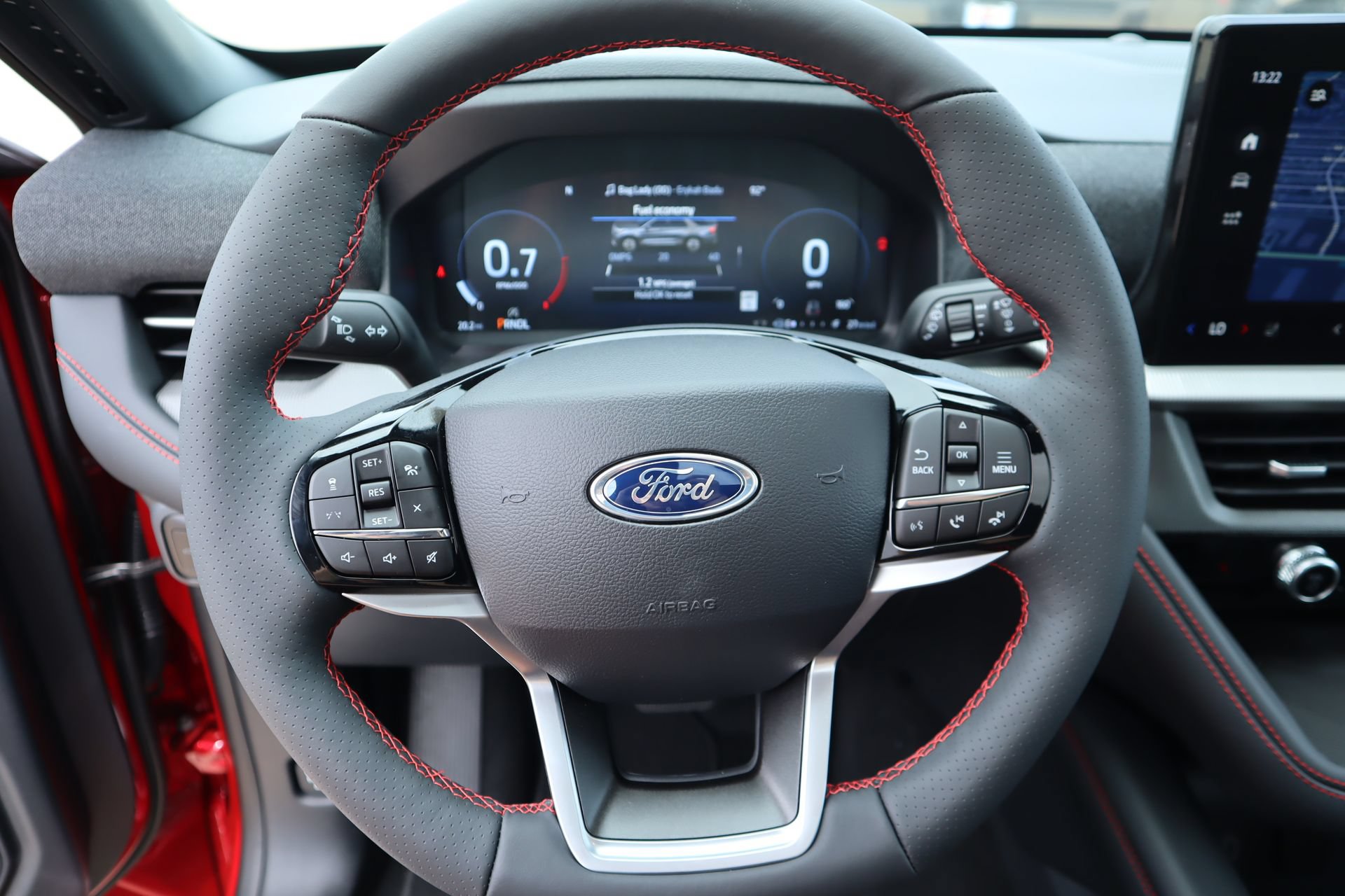 New 2026 Ford Explorer ST-Line w/ ST-Line Street Pack AWD/4WD image 3