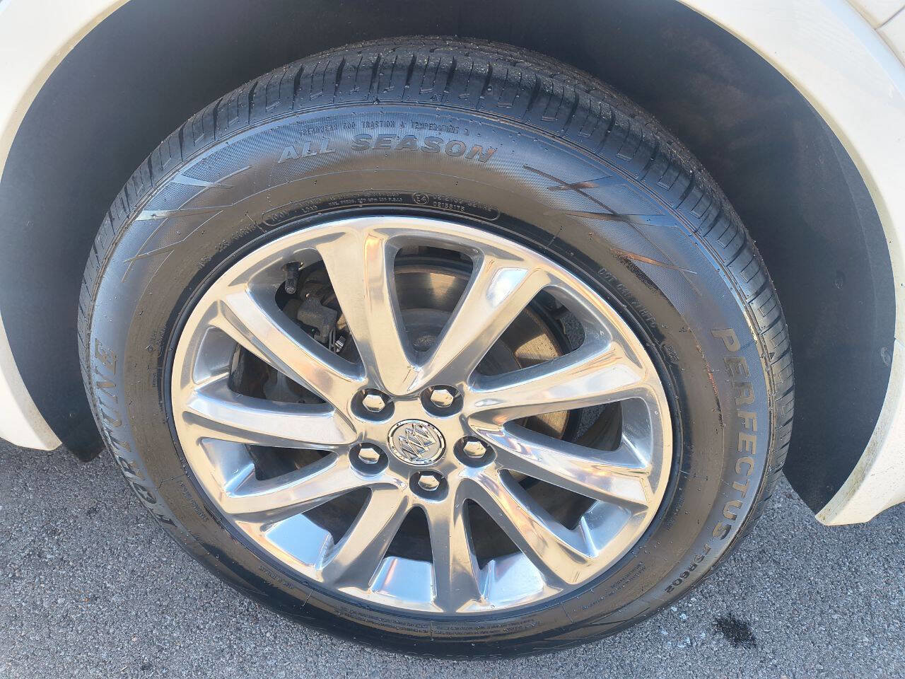 Used 2020 Buick Envision Essence image 9