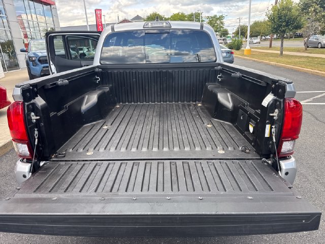 Used 2019 Toyota Tacoma TRD Sport w/ Technology Package AWD/4WD image 30