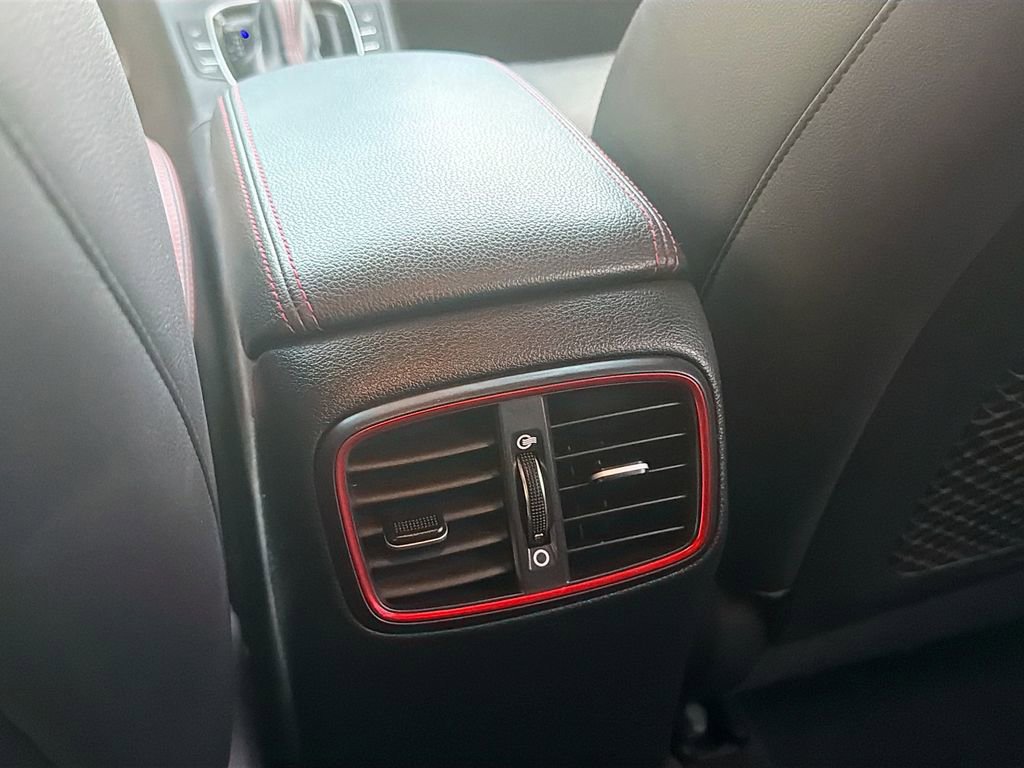 Used 2018 Hyundai Elantra GT Sport image 26