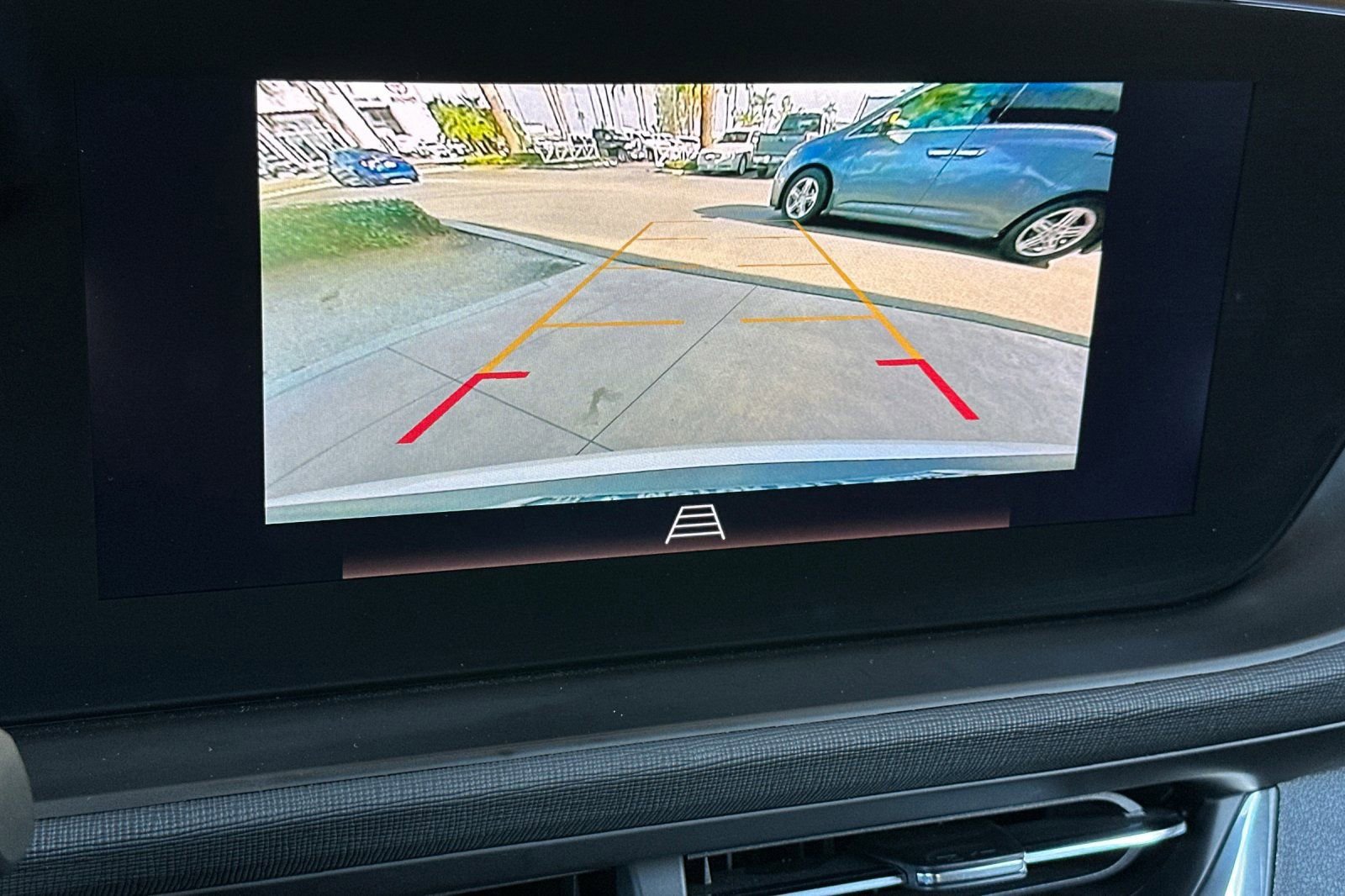 Certified 2025 Buick Envista Preferred FWD image 19