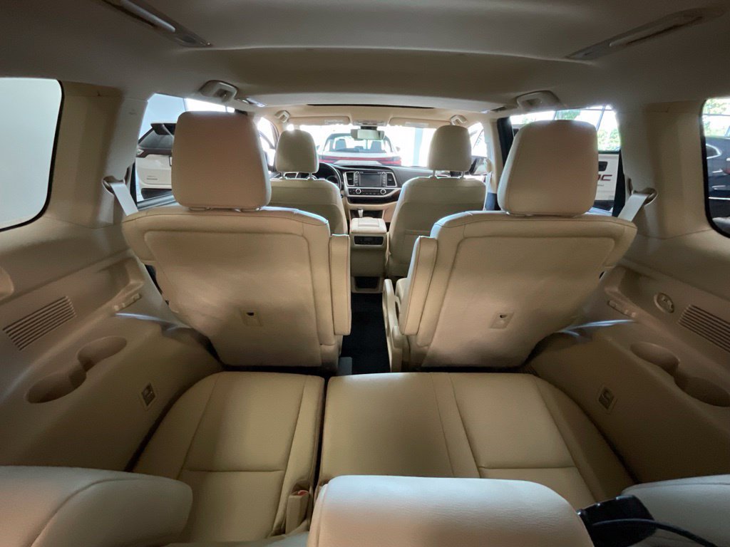 Used 2019 Toyota Highlander Limited AWD/4WD image 27