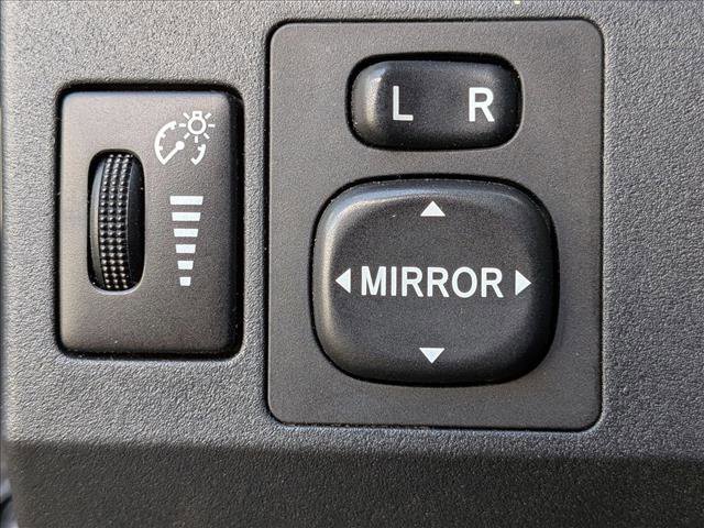 Used 2008 Toyota Yaris 2-Door Hatchback image 14