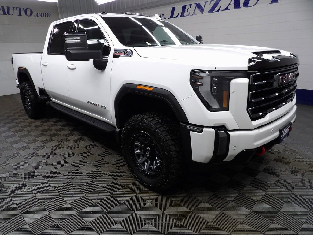 Used 2024 GMC Sierra 2500 AT4 w/ AT4 Premium Plus Package image 4