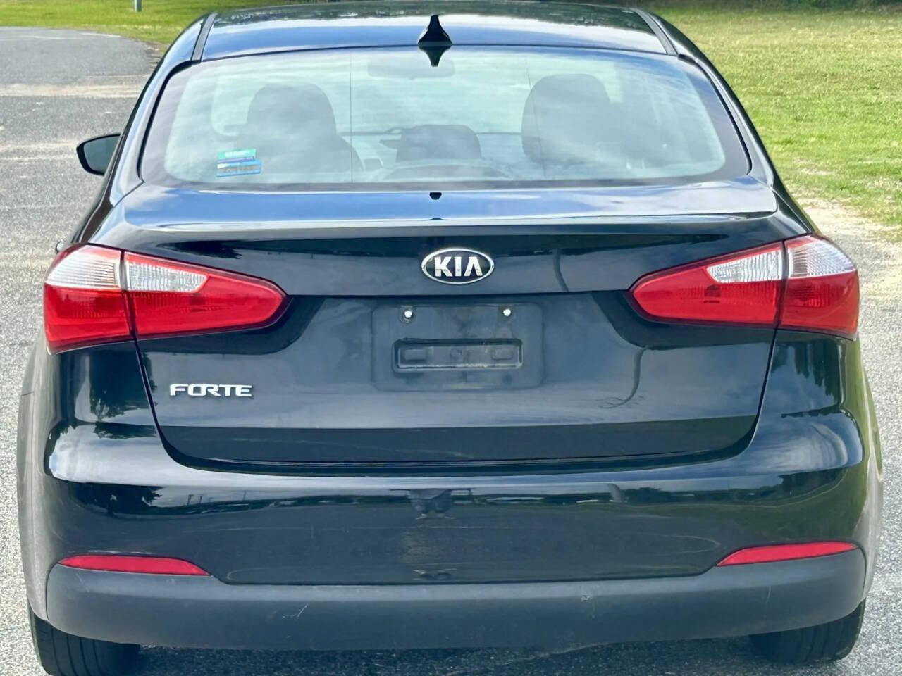 Used 2016 Kia Forte LX FWD image 4