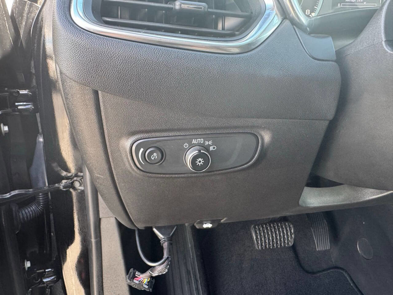 Used 2023 Chevrolet Equinox LS AWD/4WD image 16
