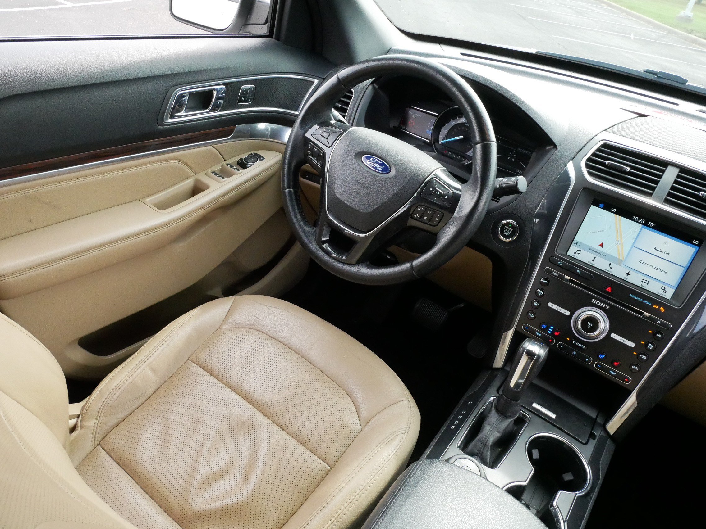 Used 2017 Ford Explorer Limited AWD/4WD image 9