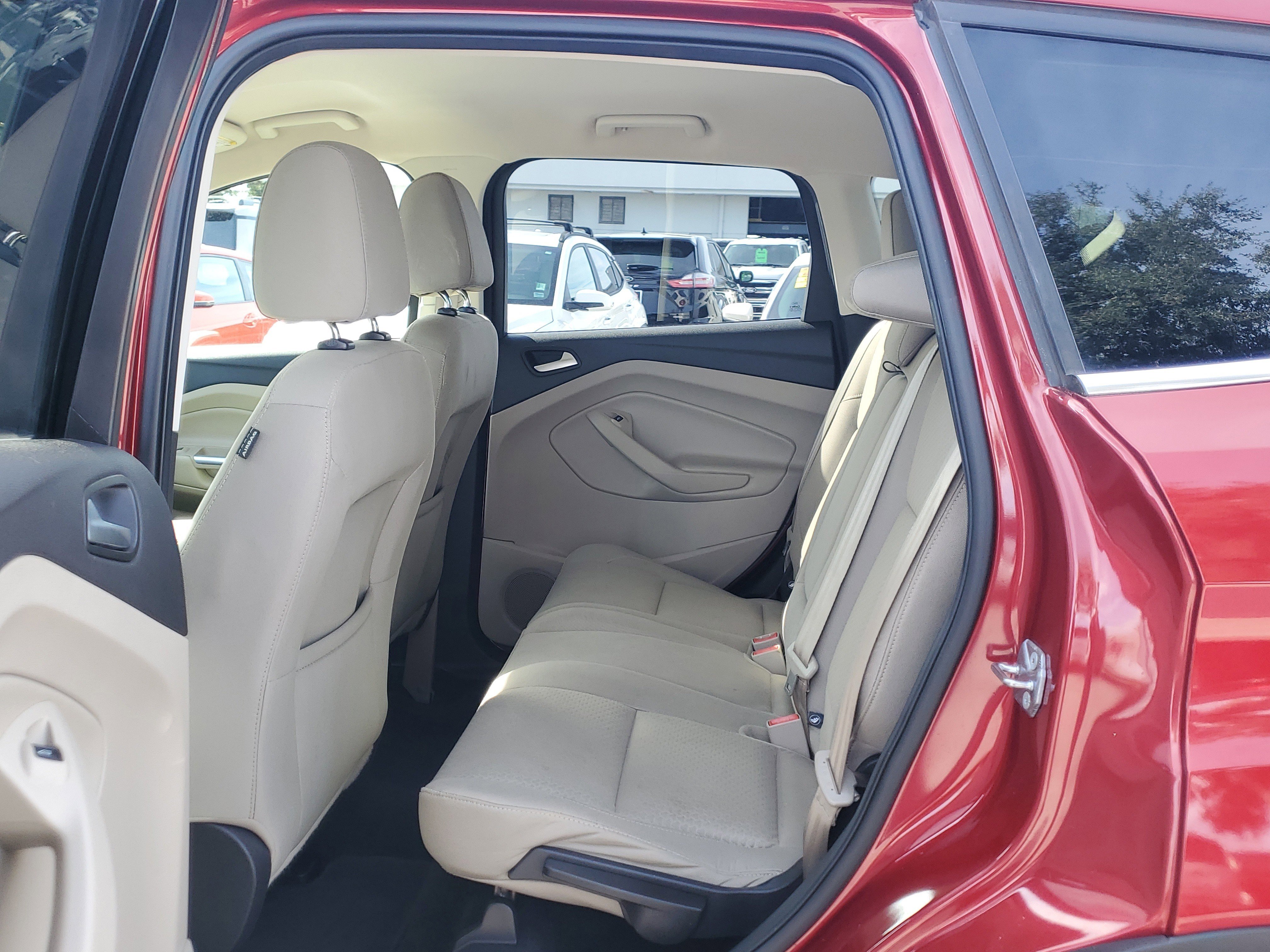 Used 2017 Ford Escape SE image 13