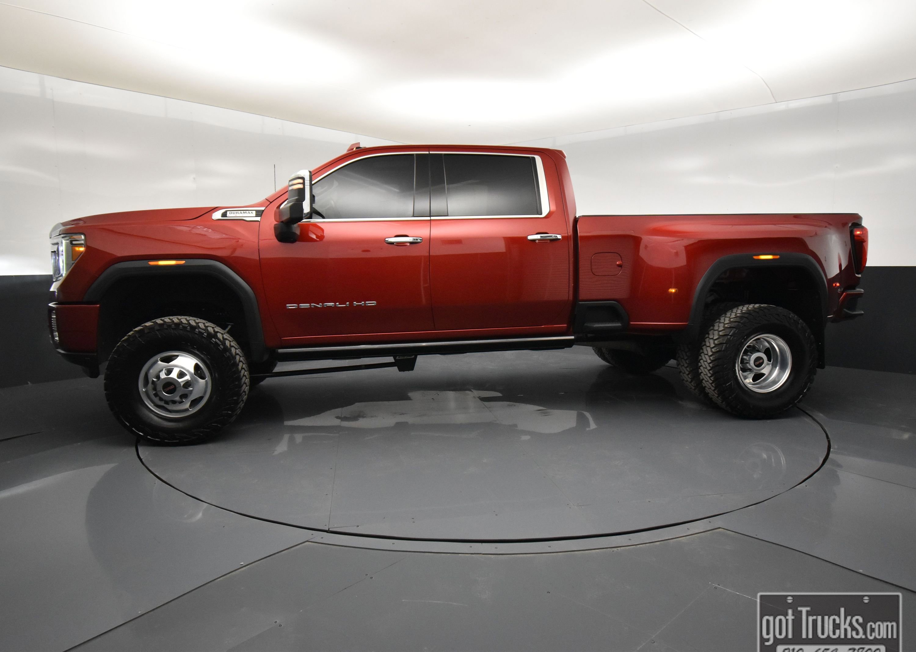 Used 2021 GMC Sierra 3500 Denali w/ Denali Ultimate Package image 3