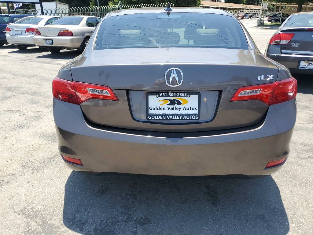 Used 2015 Acura ILX w/ Premium Package FWD image 5