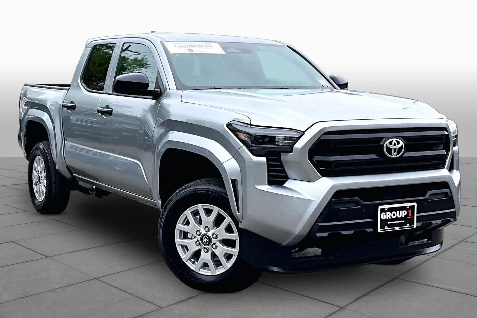 Certified 2025 Toyota Tacoma SR w/ SR Upgrade Package AWD/4WD image 3