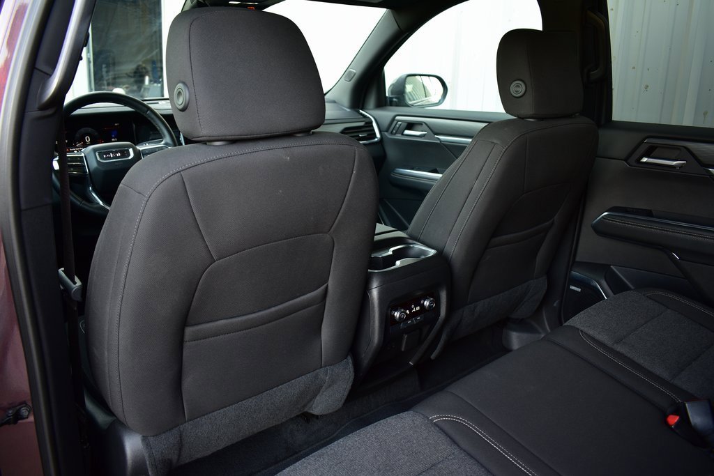 Used 2025 GMC Acadia Elevation image 21