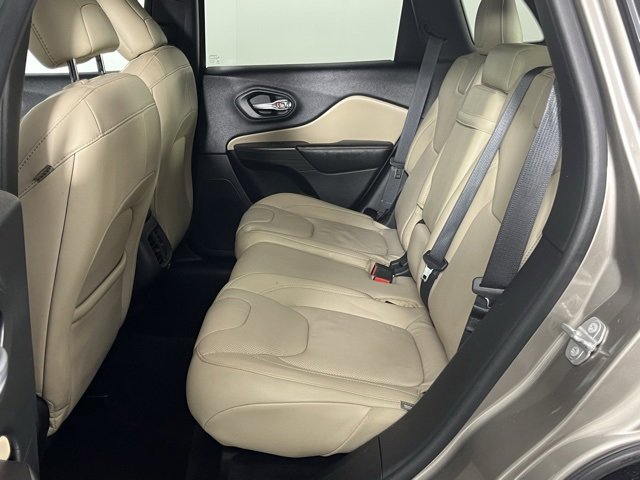 Used 2016 Jeep Cherokee Limited w/ Luxury Group image 25