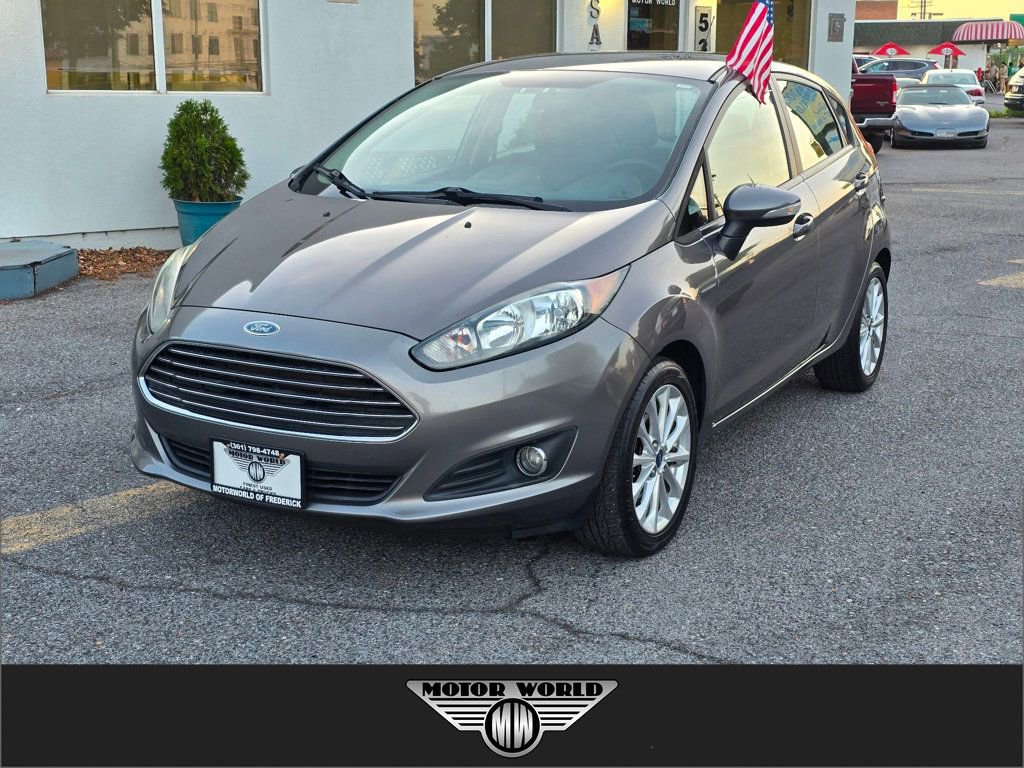 Used 2014 Ford Fiesta SE w/ Equipment Group 201A FWD image 1