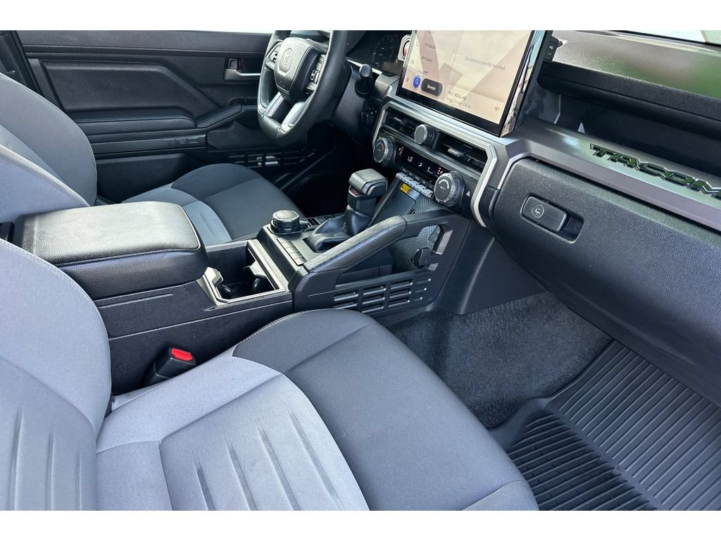 Used 2025 Toyota Tacoma TRD Sport w/ TRD Sport Upgrade Package AWD/4WD image 16