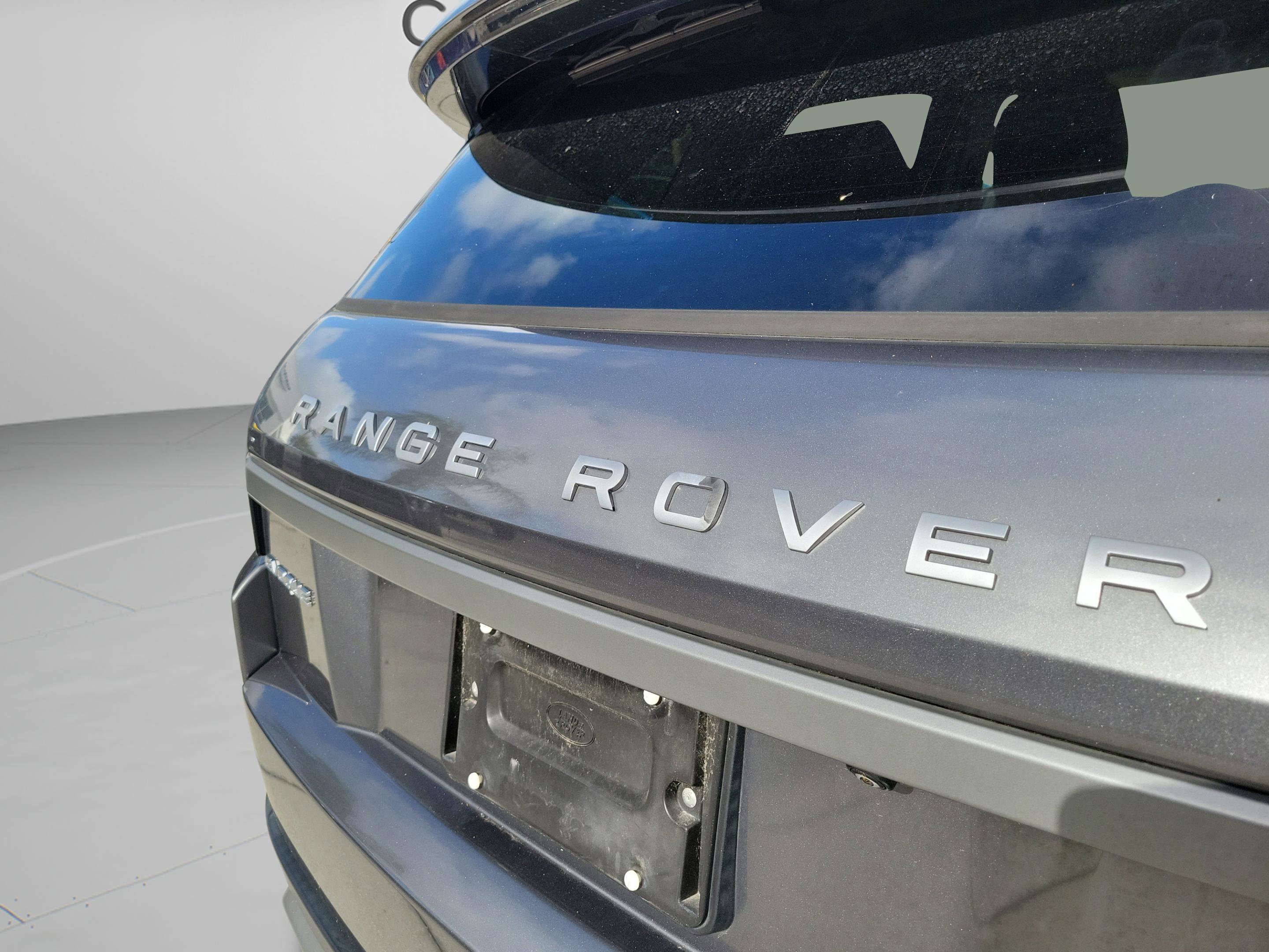 Used 2017 Land Rover Range Rover Evoque SE AWD/4WD image 6