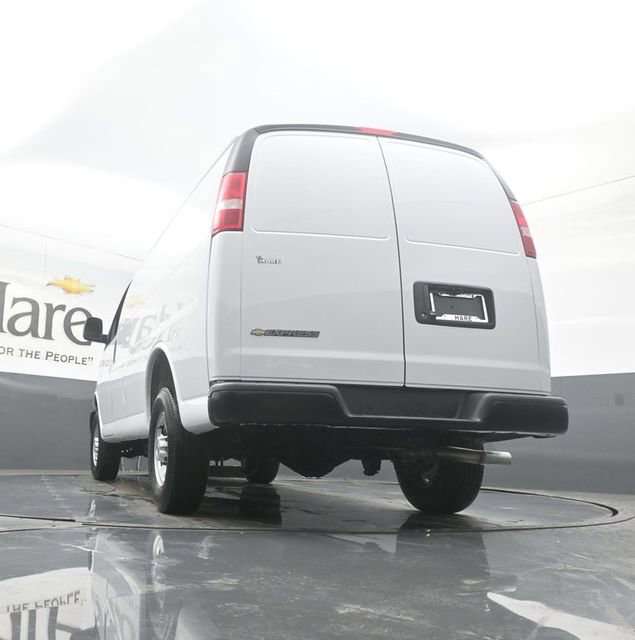 New 2026 Chevrolet Express 2500 image 32