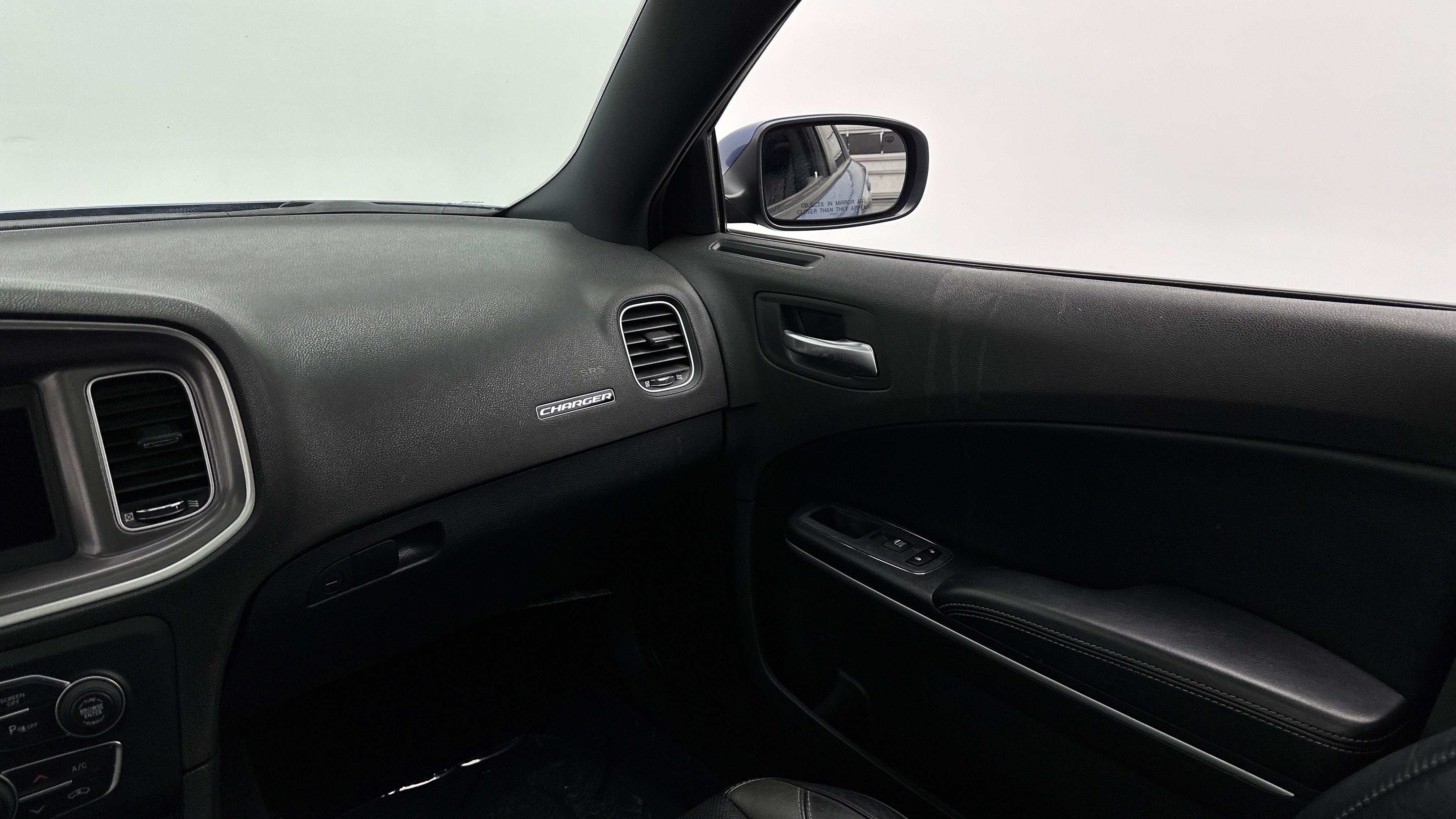 Used 2022 Dodge Charger SXT w/ Leather Interior Group RWD image 29