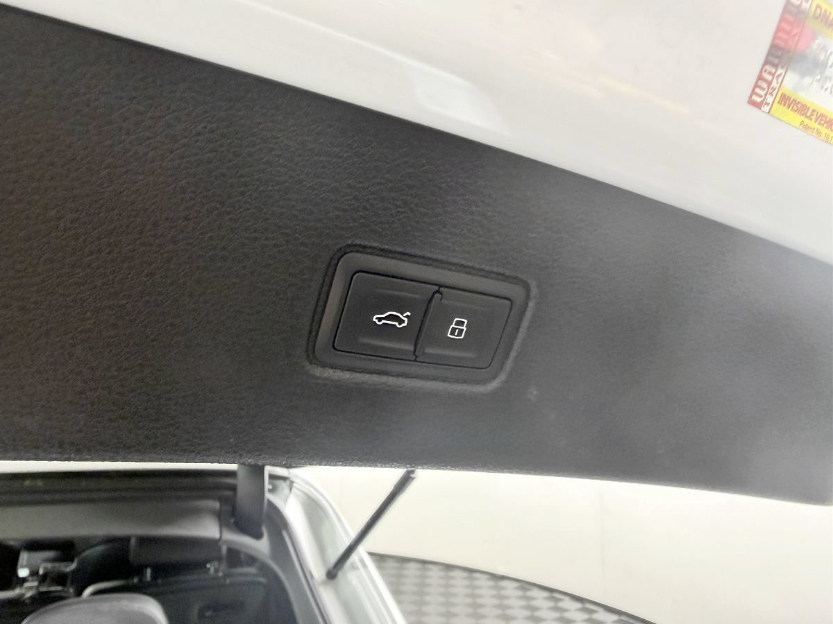 Used 2021 Audi SQ7 Premium Plus w/ Driver Assistance Package AWD/4WD image 15