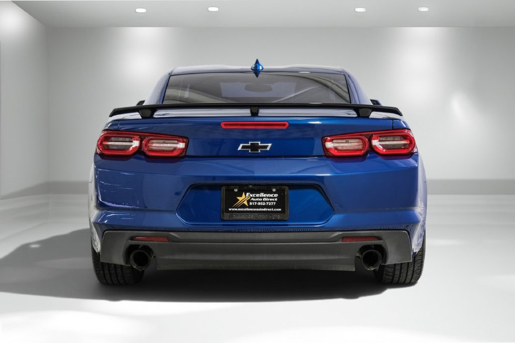 Used 2020 Chevrolet Camaro LT RWD image 7