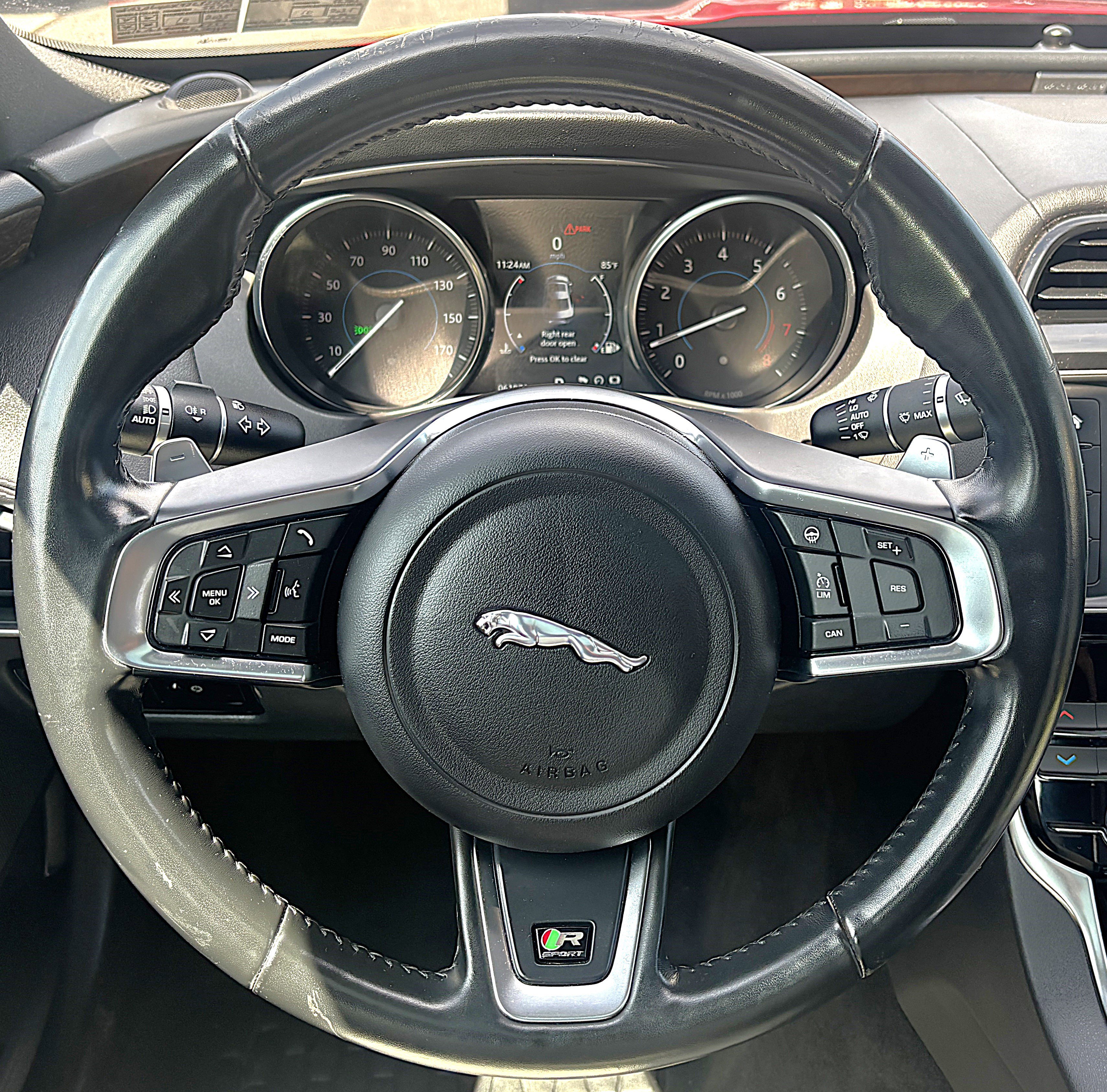 Used 2018 Jaguar XE R-Sport image 11