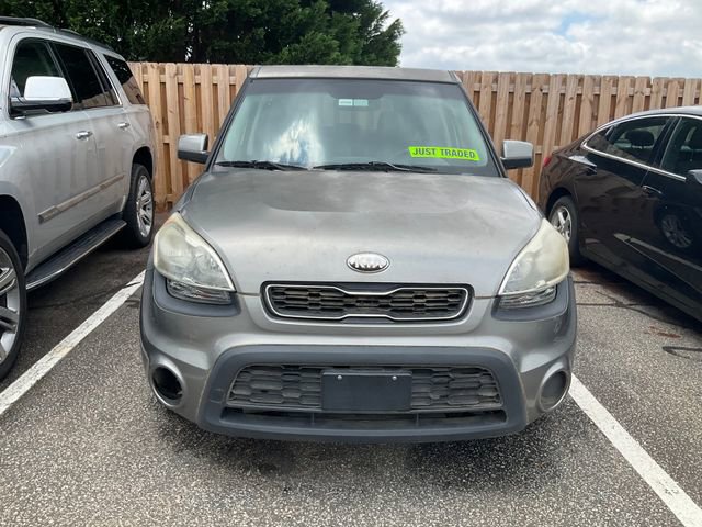 Used 2013 Kia Soul FWD image 2