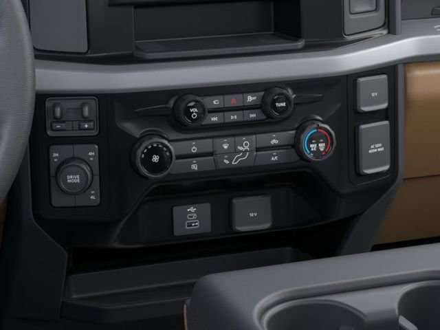 New 2026 Ford F450 XLT w/ 360-Degree Camera Package AWD/4WD image 15