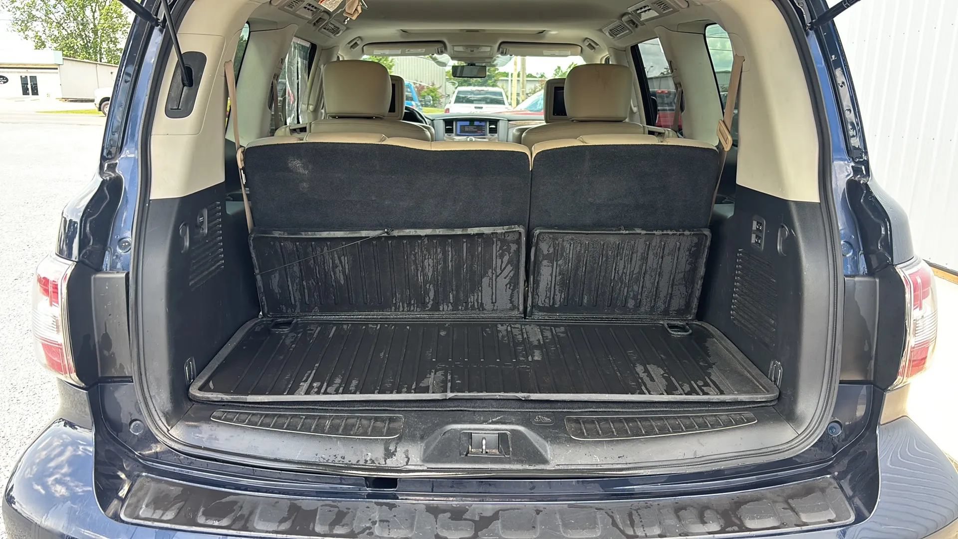 Used 2018 Nissan Armada Platinum w/ Captain Seat Package AWD/4WD image 5