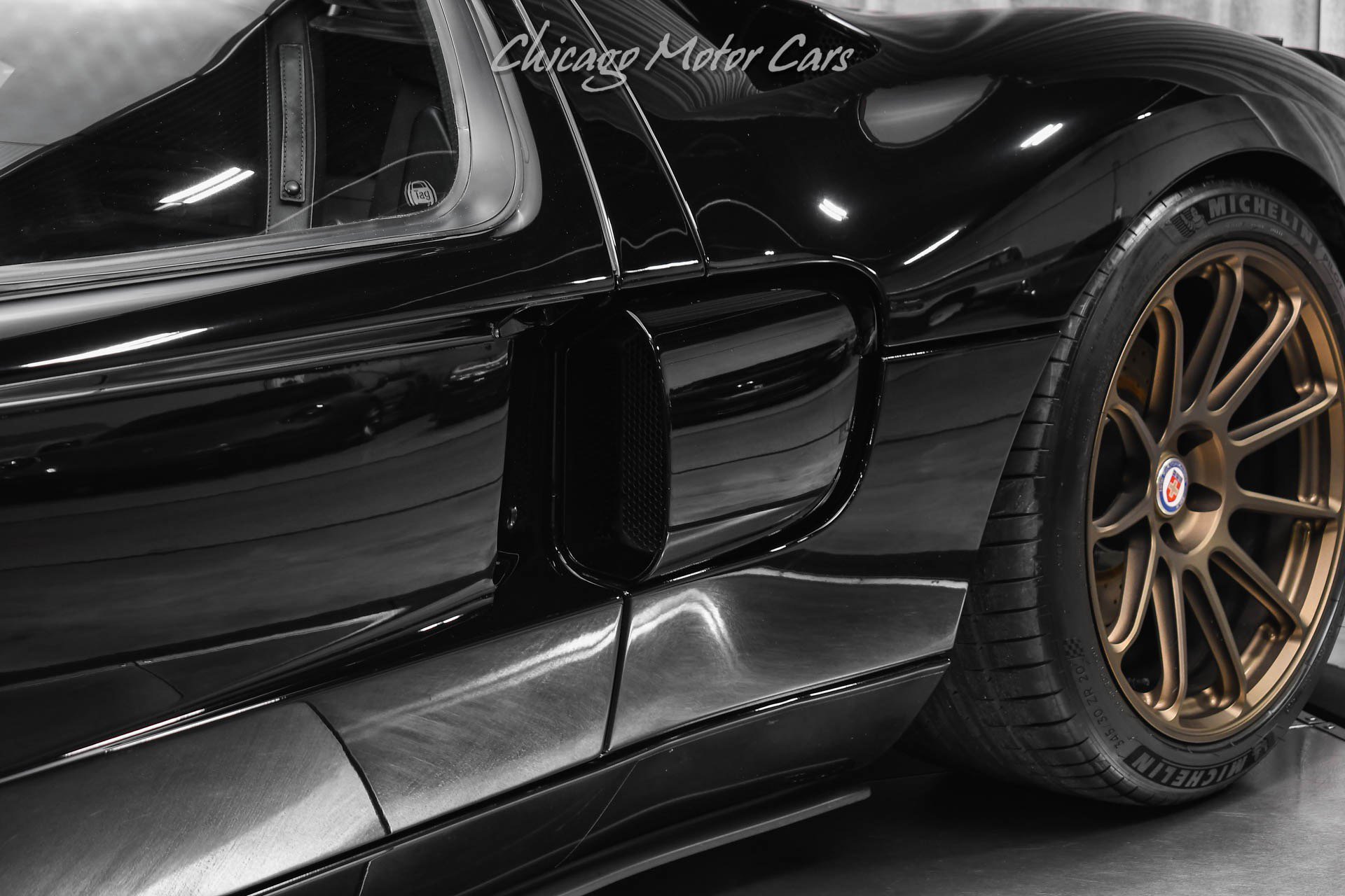 Used 2006 Ford GT RWD image 28